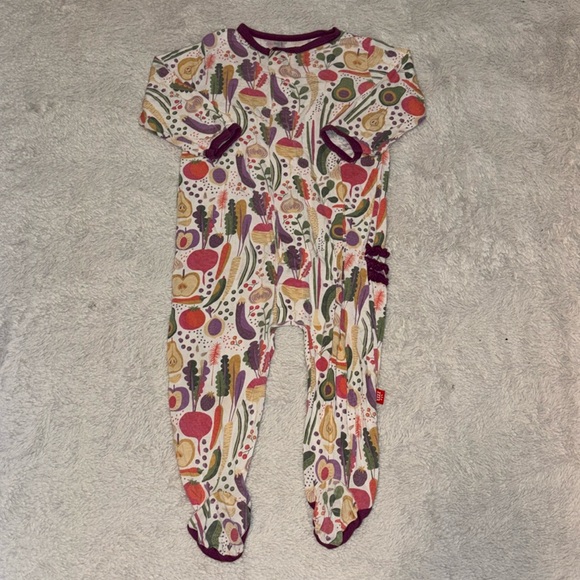 Magnetic Me Other - Magnetic me footie/ sleeper